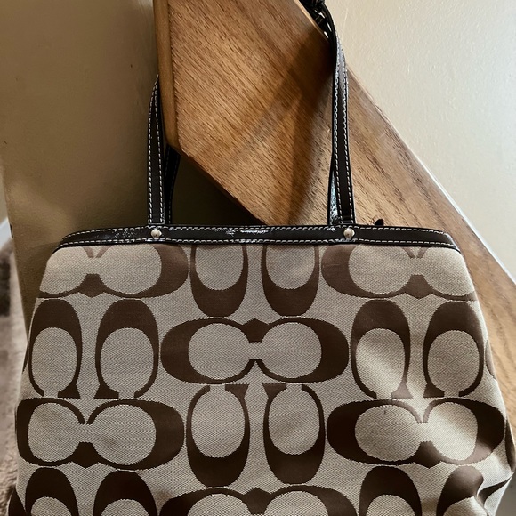 Coach Satchel EUC Authentic - Picture 3 of 8